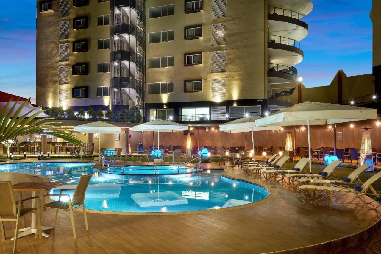 Protea Hotel By Marriott Kampala Skyz Екстериор снимка